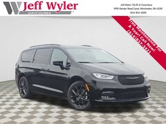 2026 Chrysler Pacifica LIMITED Passenger Van