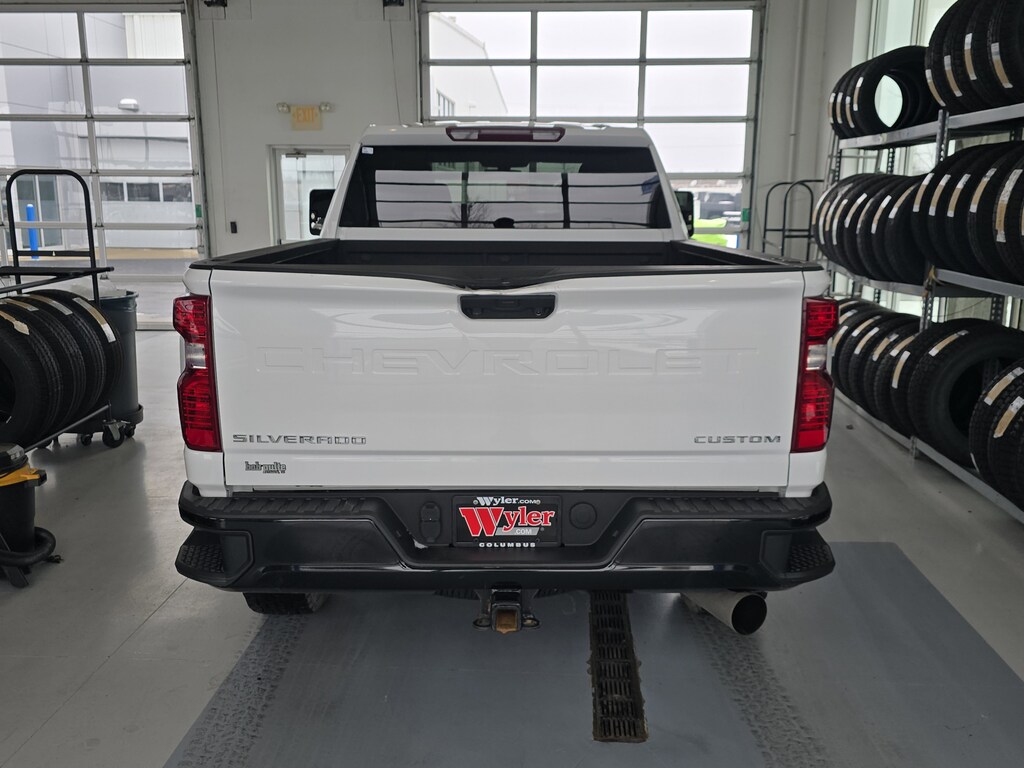 Used 2022 Chevrolet Silverado 2500HD 4WD Crew Cab 159 Custom Truck