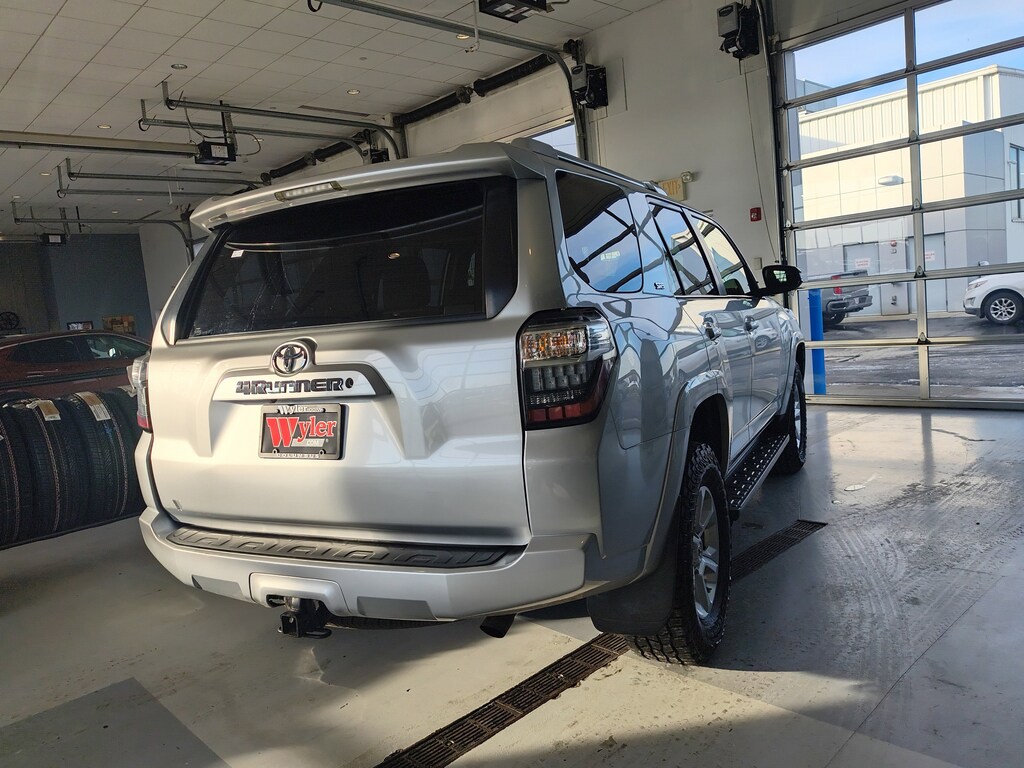 Used 2016 Toyota 4Runner 4WD 4dr V6 SR5 SUV
