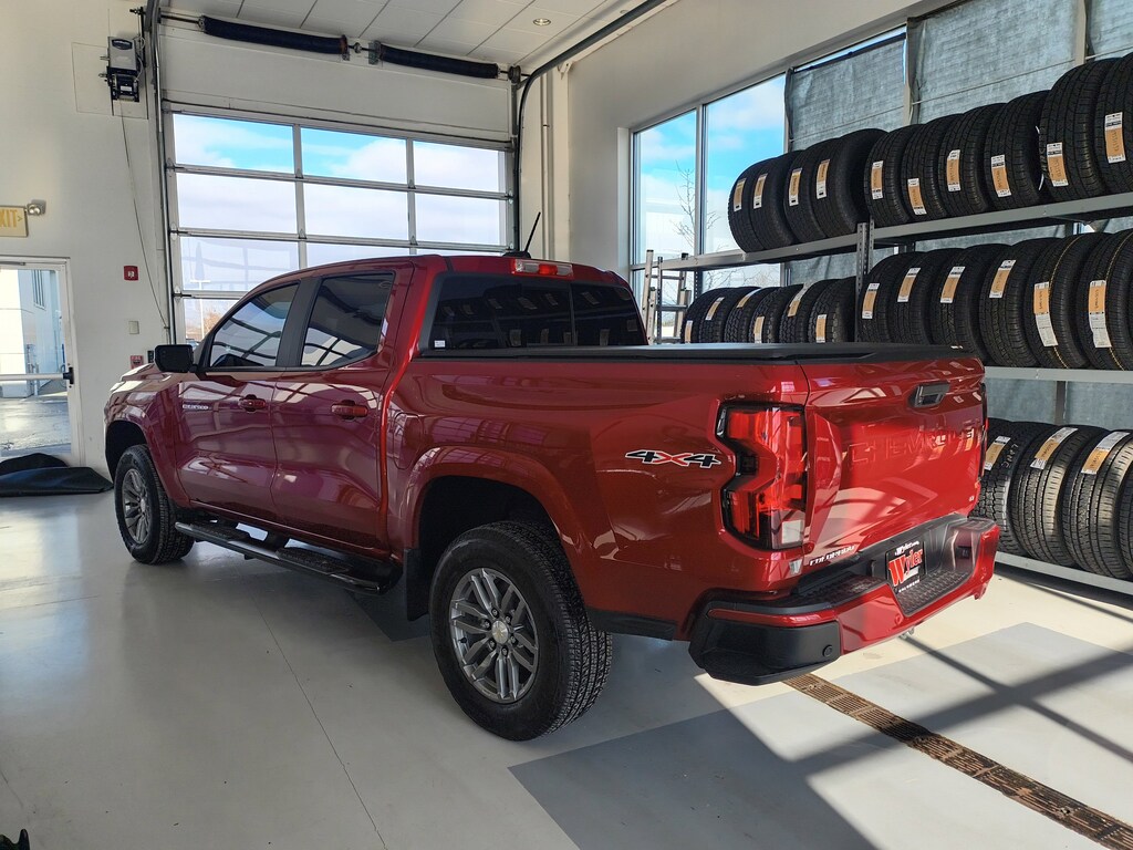 Used 2023 Chevrolet Colorado 4WD Crew Cab LT Truck