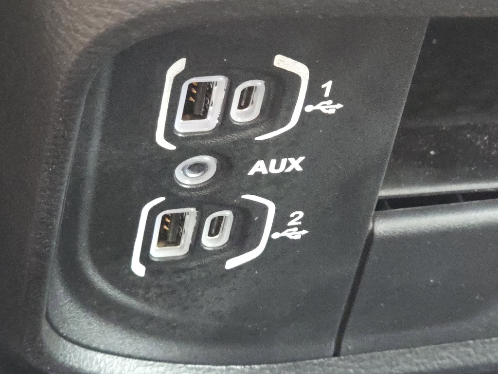 New 2025 Ram 2500 TRADESMAN CREW CAB 4X4 8' BOX Pickup