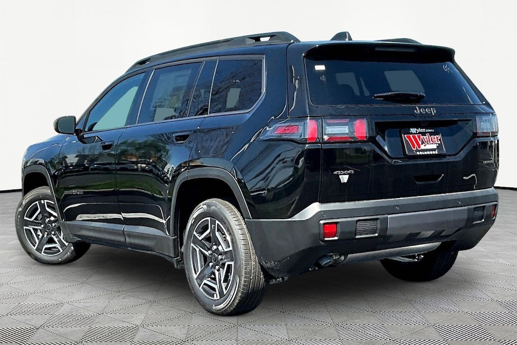 New 2026 Jeep Cherokee LAREDO 4X4 Sport Utility