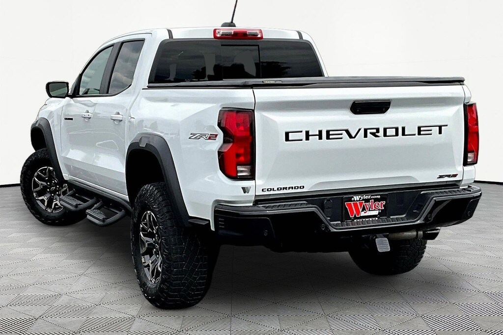 Used 2024 Chevrolet Colorado 4WD Crew Cab ZR2 Truck