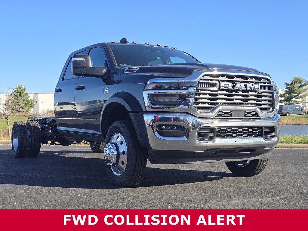 New 2026 Ram 5500 Chassis Cab TRADESMAN CREW 4X4 84' CA Pickup