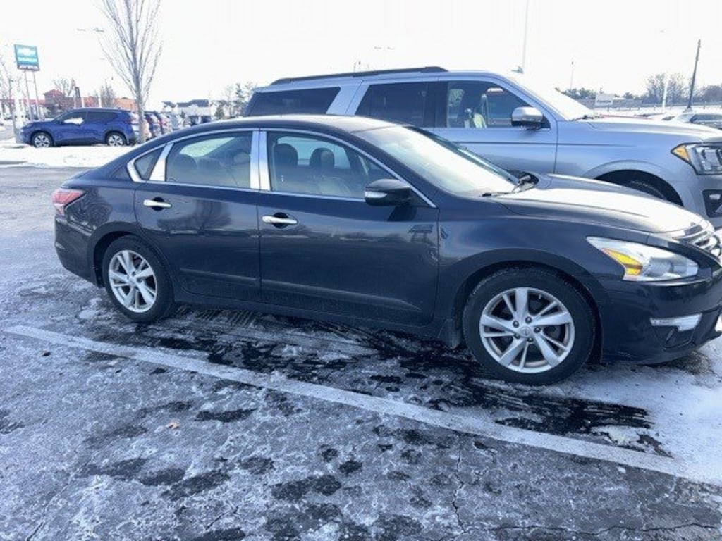 Used 2014 Nissan Altima 4dr Sdn I4 2.5 SL Car
