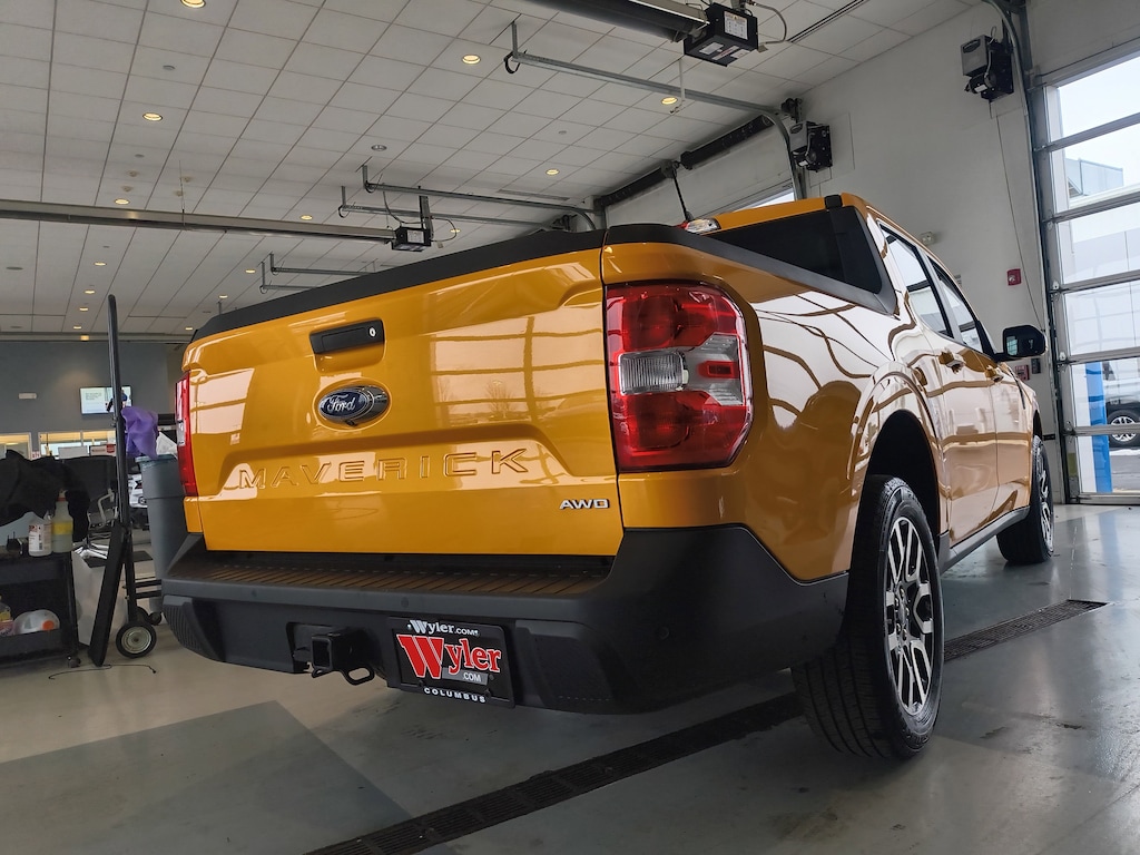 Used 2022 Ford Maverick LARIAT AWD SuperCrew Truck