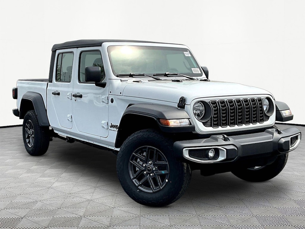 New 2026 Jeep Gladiator SPORT 4X4 Pickup