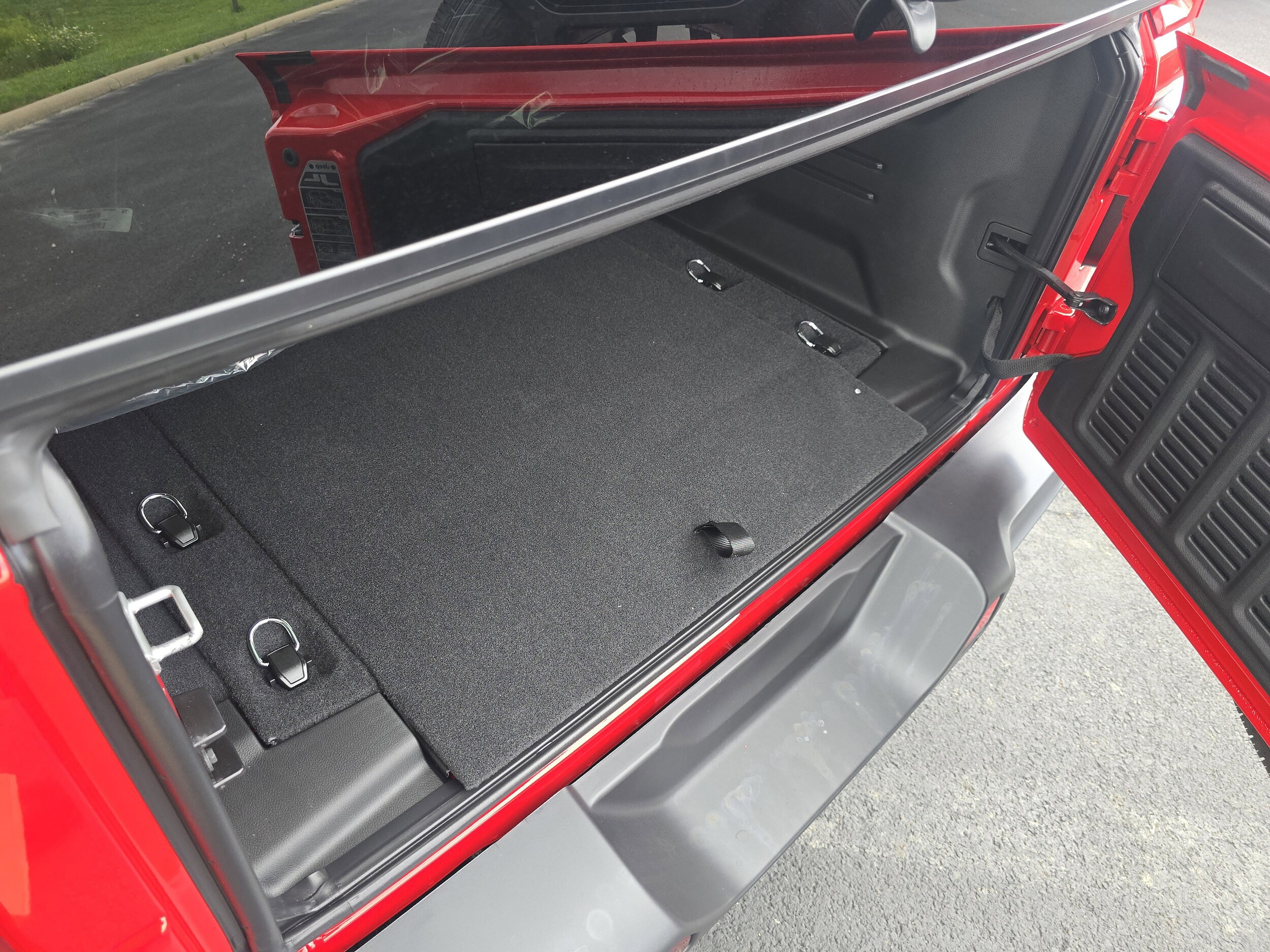 2025 Jeep Wrangler 4-Door Sahara - Photo 20