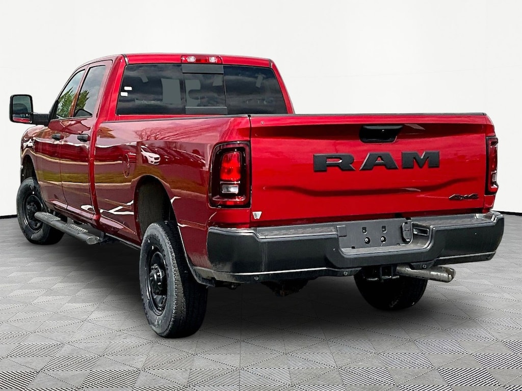 New 2026 Ram 2500 TRADESMAN CREW CAB 4X4 8' BOX Pickup