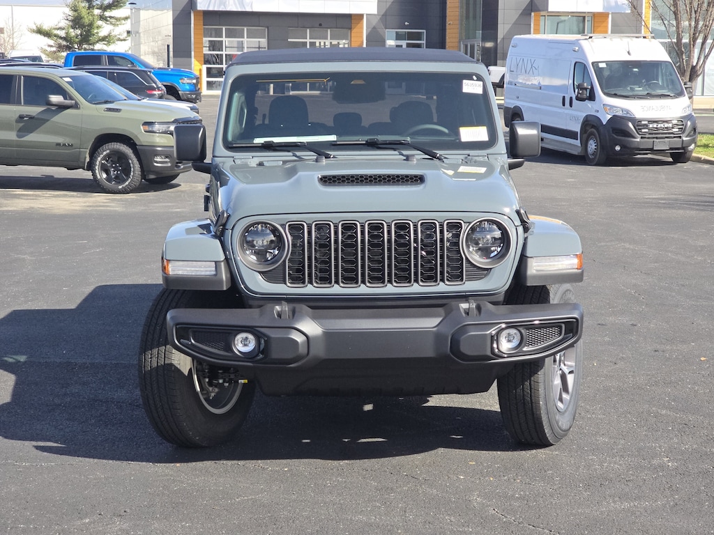 New 2026 Jeep Gladiator SPORT S 4X4 Pickup