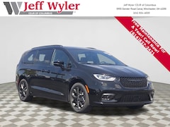 2026 Chrysler Pacifica LIMITED Passenger Van