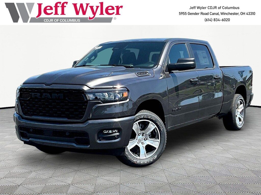 New 2026 Ram 1500 EXPRESS CREW CAB 4X4 6'4 BOX Pickup