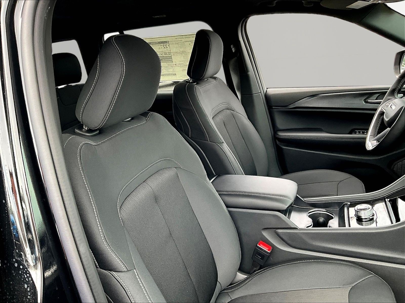 2026 Jeep Grand Cherokee Laredo - Photo 21