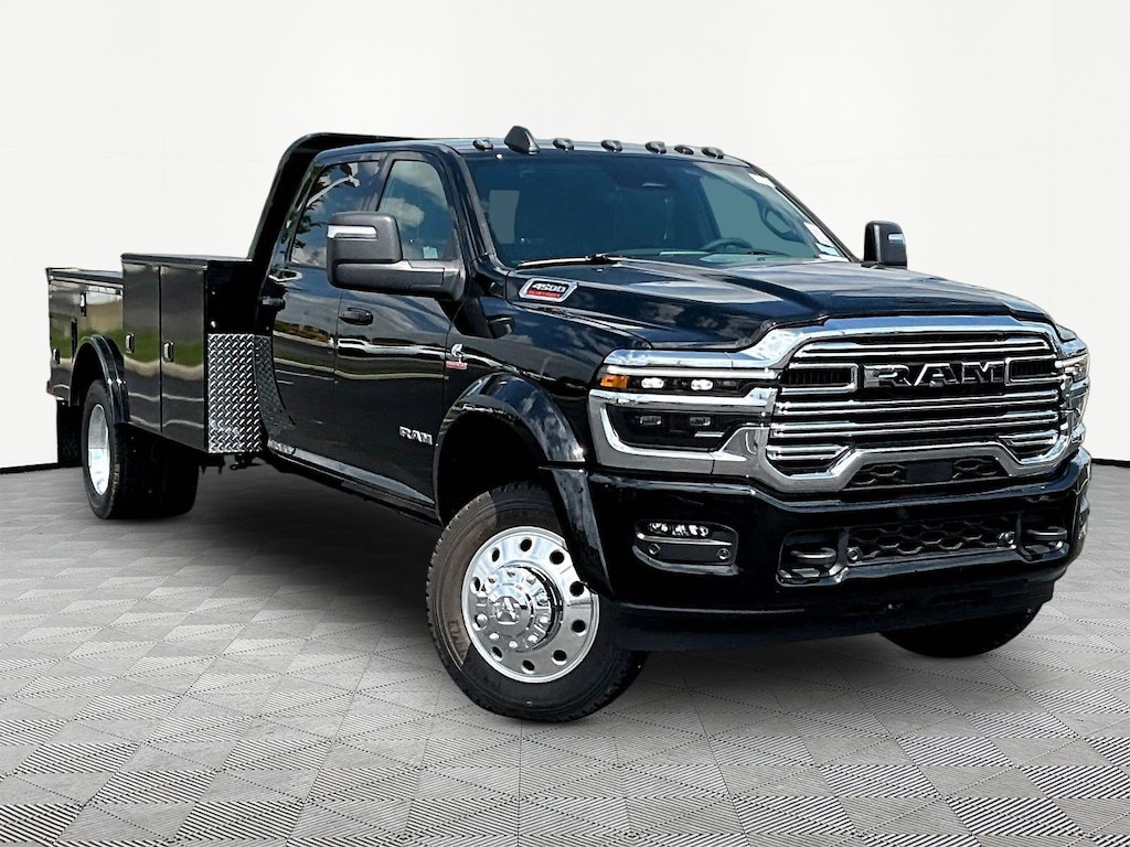 New 2026 Ram 4500 Chassis Cab BIG HORN CREW 4X4 84' CA Pickup