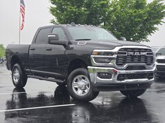 2025 Ram 2500 TRADESMAN CREW CAB 4X4 6'4 BOX Pickup