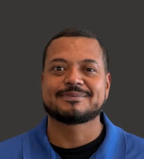 Staff member Johnny Howard from ID_99662df9d891