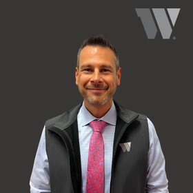 Staff member Dominick Siclari from ID_546407dc404c