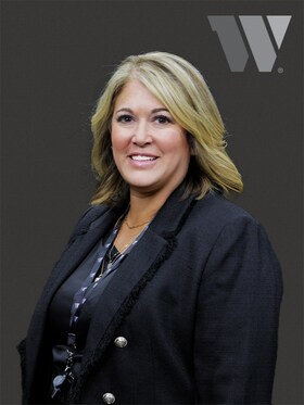 Staff member Jennifer Thompson from ID_546407dc404c