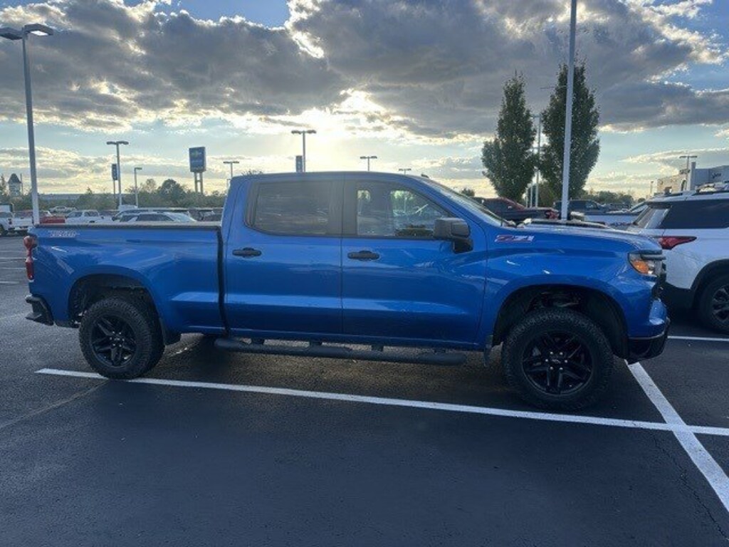 Used 2022 Chevrolet Silverado 1500 4WD Crew Cab 157 Custom Trail Boss Truck