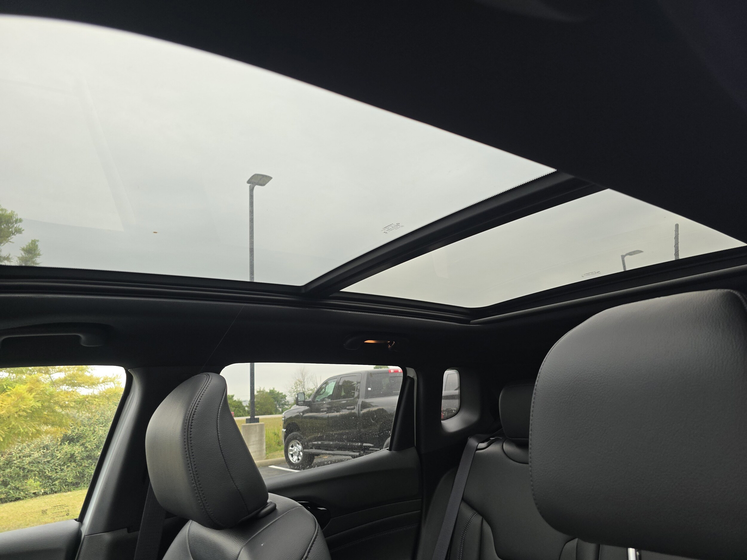 2025 Jeep Compass Limited photo 2