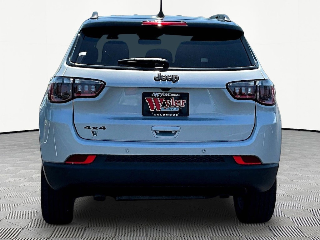 New 2026 Jeep Compass LIMITED ALTITUDE 4X4 Sport Utility