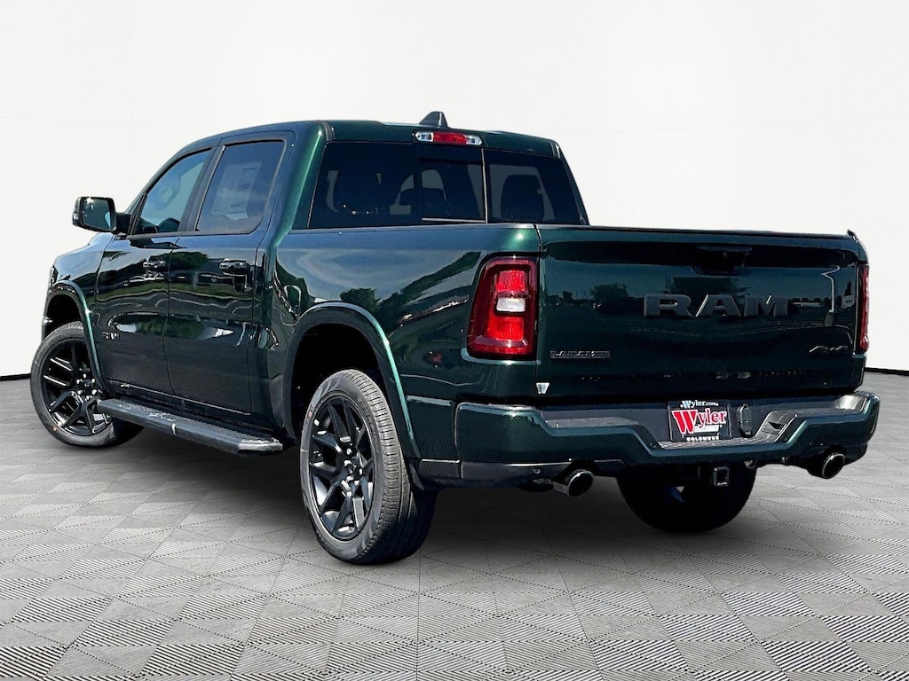 New 2026 Ram 1500 LARAMIE CREW CAB 4X4 5'7 BOX Pickup