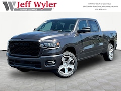 2026 Ram 1500 EXPRESS CREW CAB 4X4 6'4 BOX Pickup