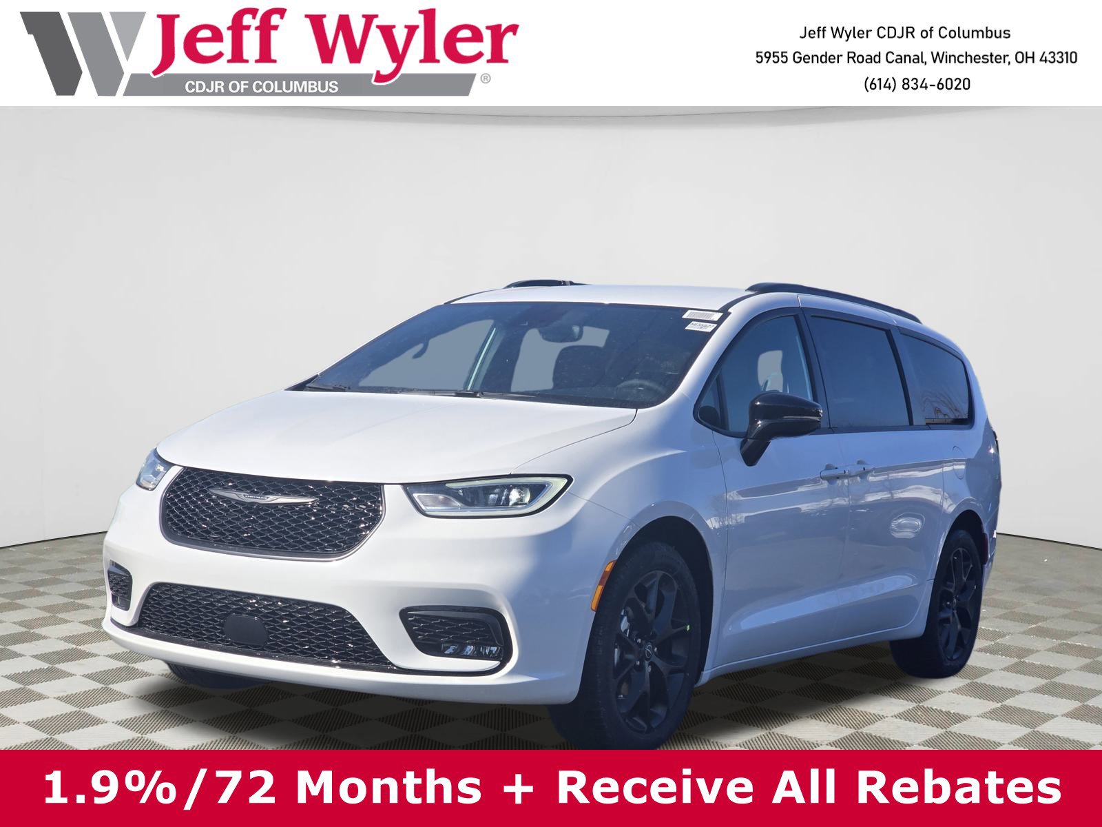 2026 Chrysler Pacifica Select's photo
