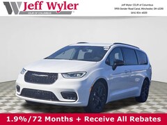 2026 Chrysler Pacifica SELECT Passenger Van