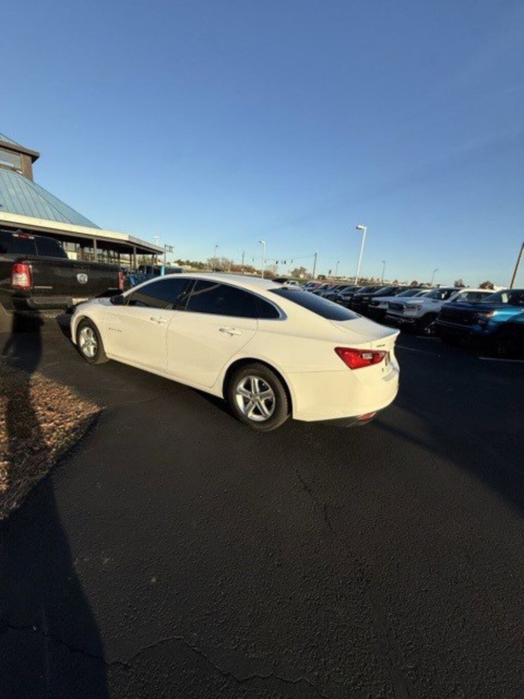 Used 2022 Chevrolet Malibu 4dr Sdn LS w/1LS Car