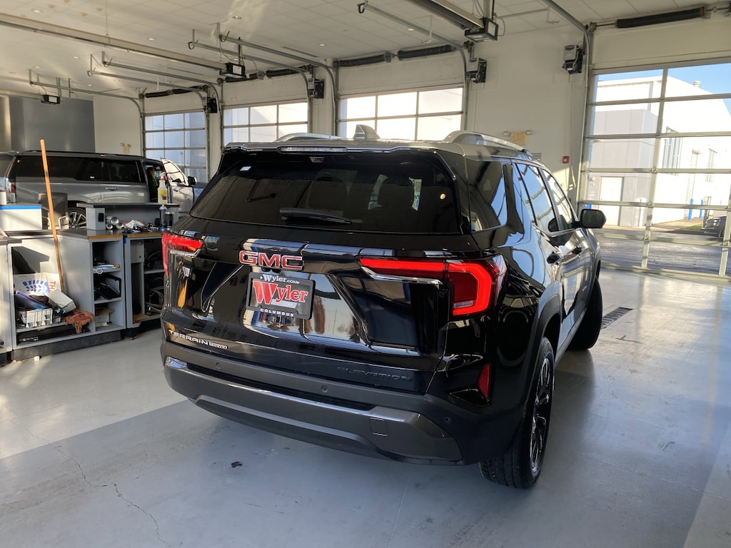 Used 2025 GMC Terrain AWD 4dr Elevation SUV