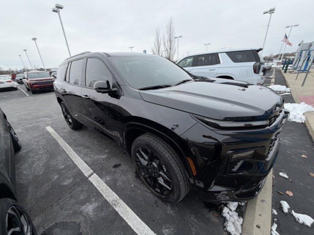 Used 2026 Chevrolet Traverse AWD 4dr RS w/2RS SUV