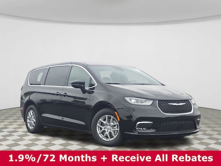 2026 Chrysler Pacifica SELECT Passenger Van