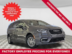 2025 Chrysler Pacifica SELECT Passenger Van