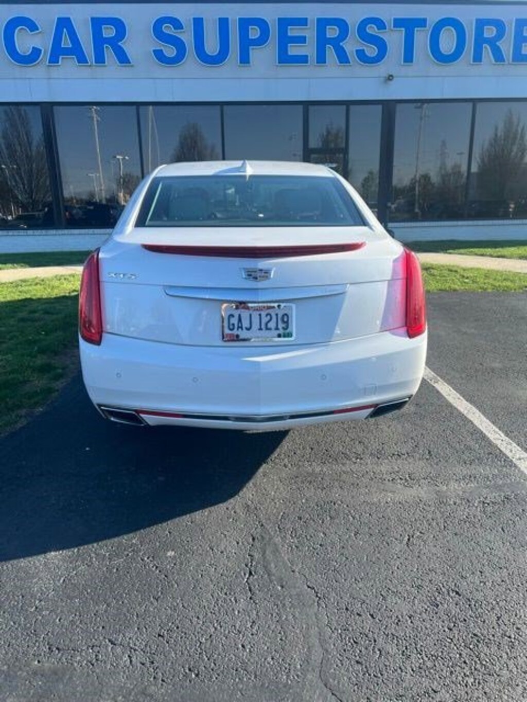 Used 2017 CADILLAC XTS 4dr Sdn Luxury FWD Car