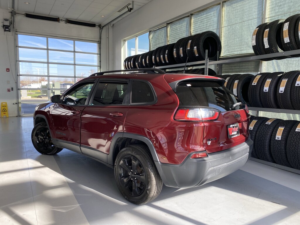 Used 2020 Jeep Cherokee Altitude 4x4 SUV