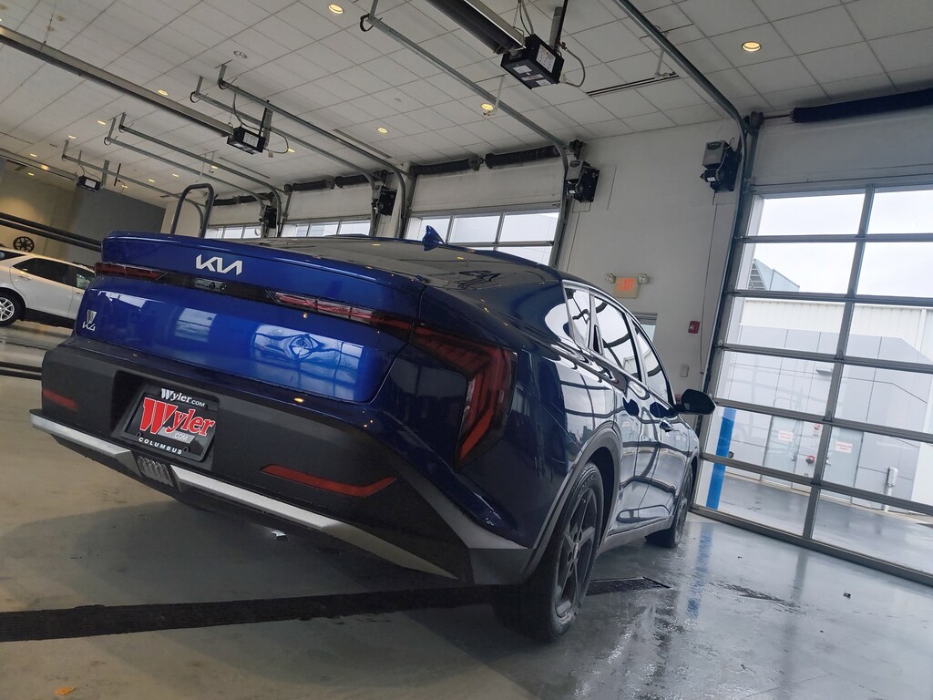 Used 2025 Kia K4 LXS FWD Car