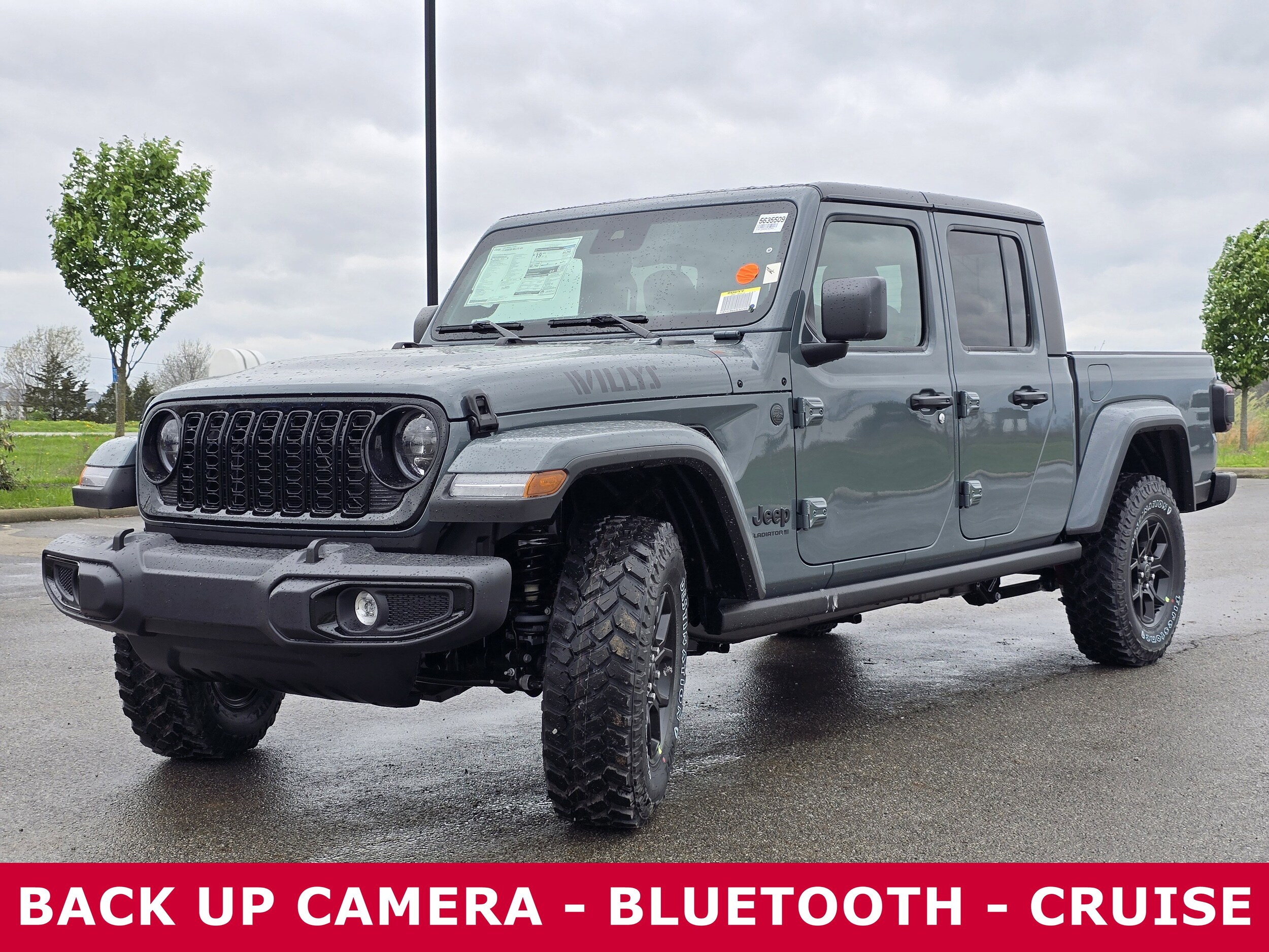 2025 Jeep Gladiator Willys photo 2