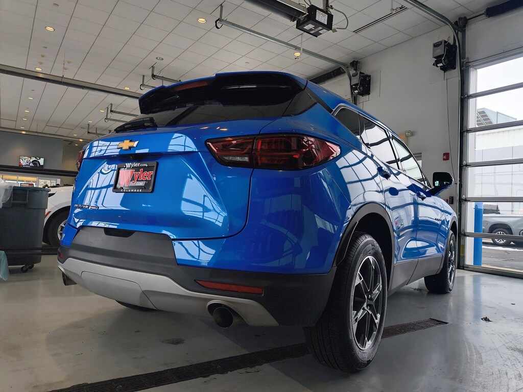 Used 2025 Chevrolet Blazer AWD 4dr LT w/2LT SUV