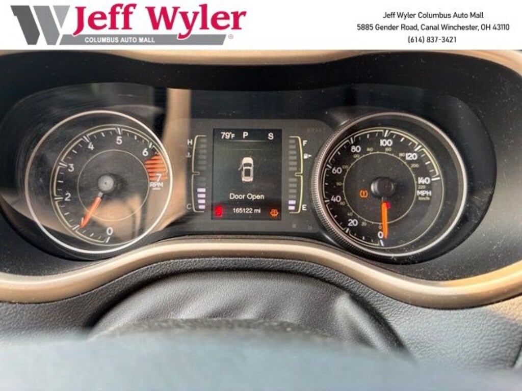 Used 2017 Jeep Cherokee Latitude FWD SUV