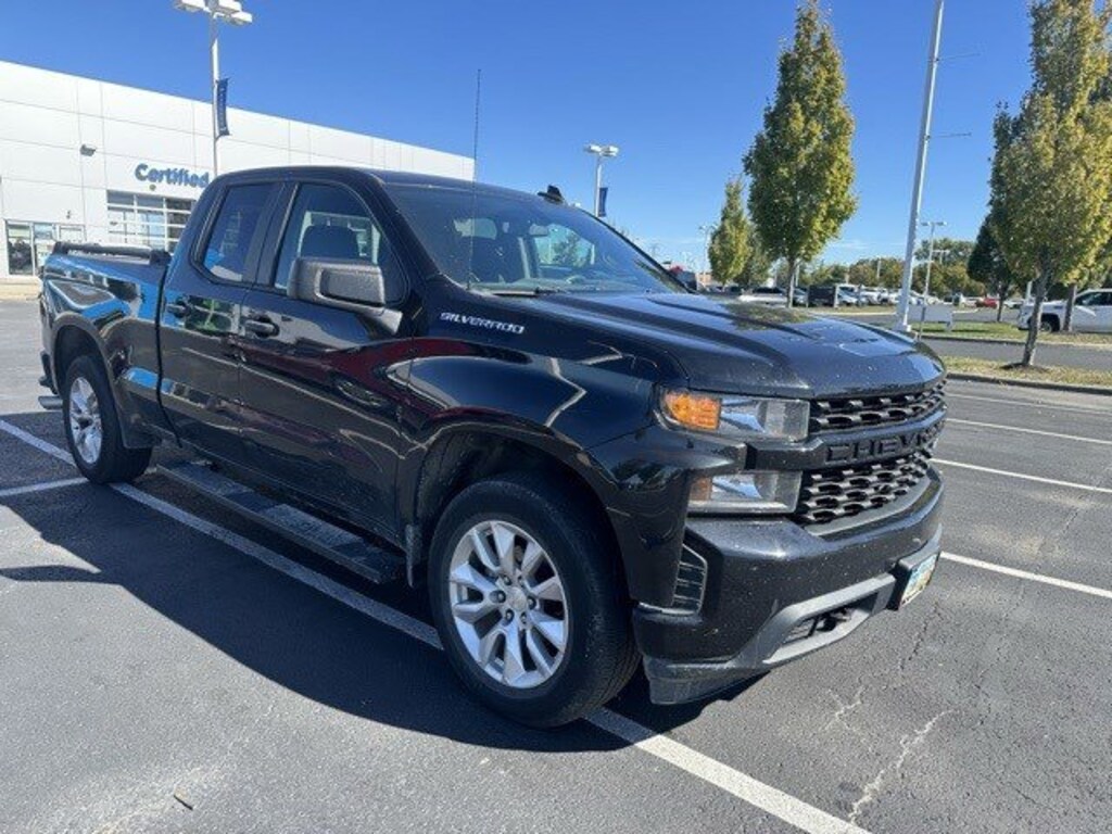 Used 2019 Chevrolet Silverado 1500 4WD Double Cab 147 Custom Truck