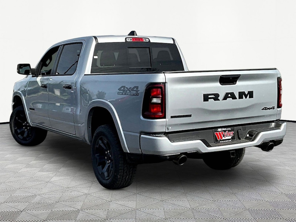 New 2026 Ram 1500 BIG HORN CREW CAB 4X4 5'7 BOX Pickup