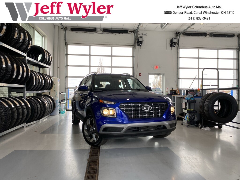 Used 2025 Hyundai Venue SEL IVT SUV