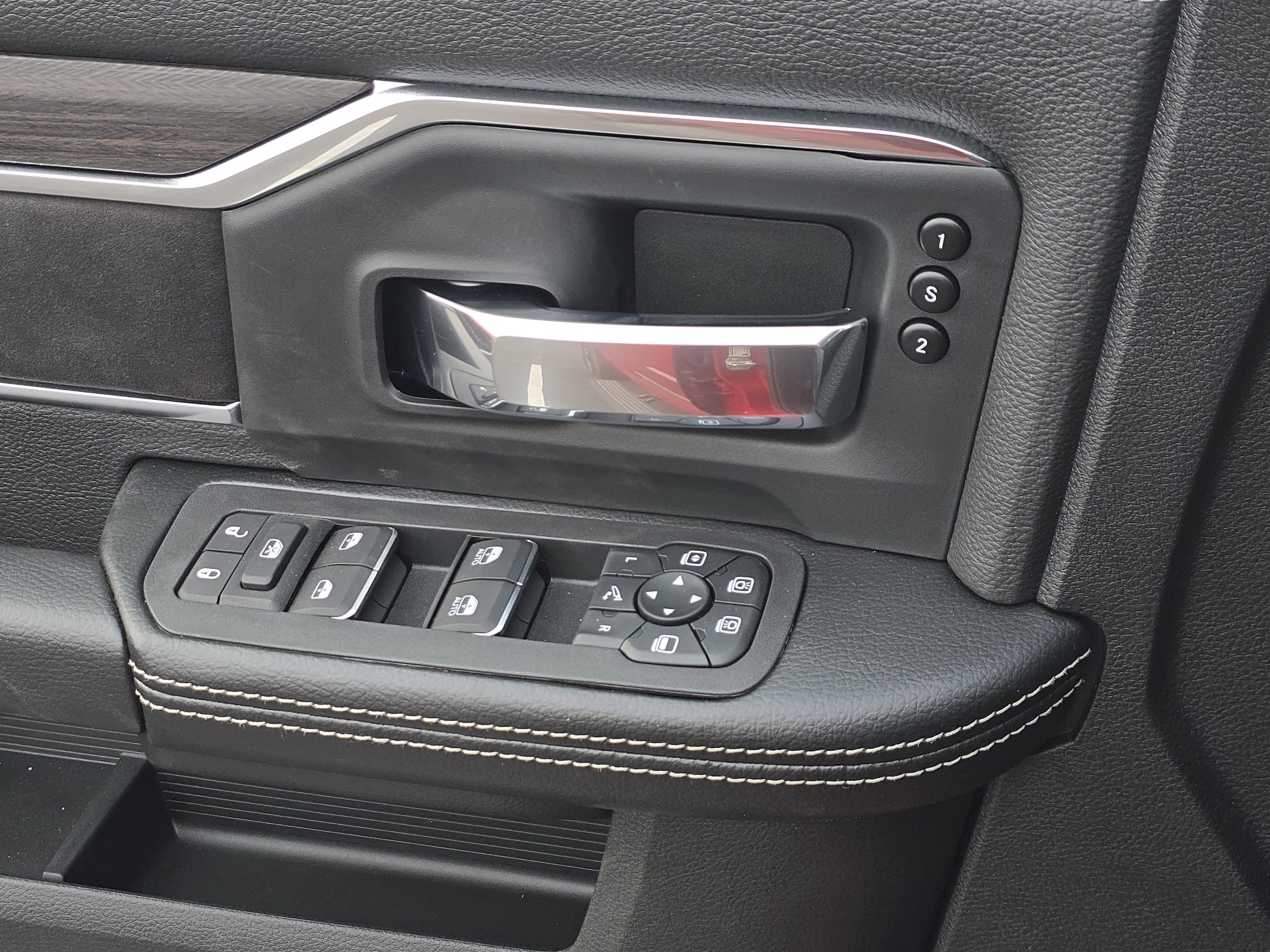 2026 RAM 2500 Laramie - Photo 30