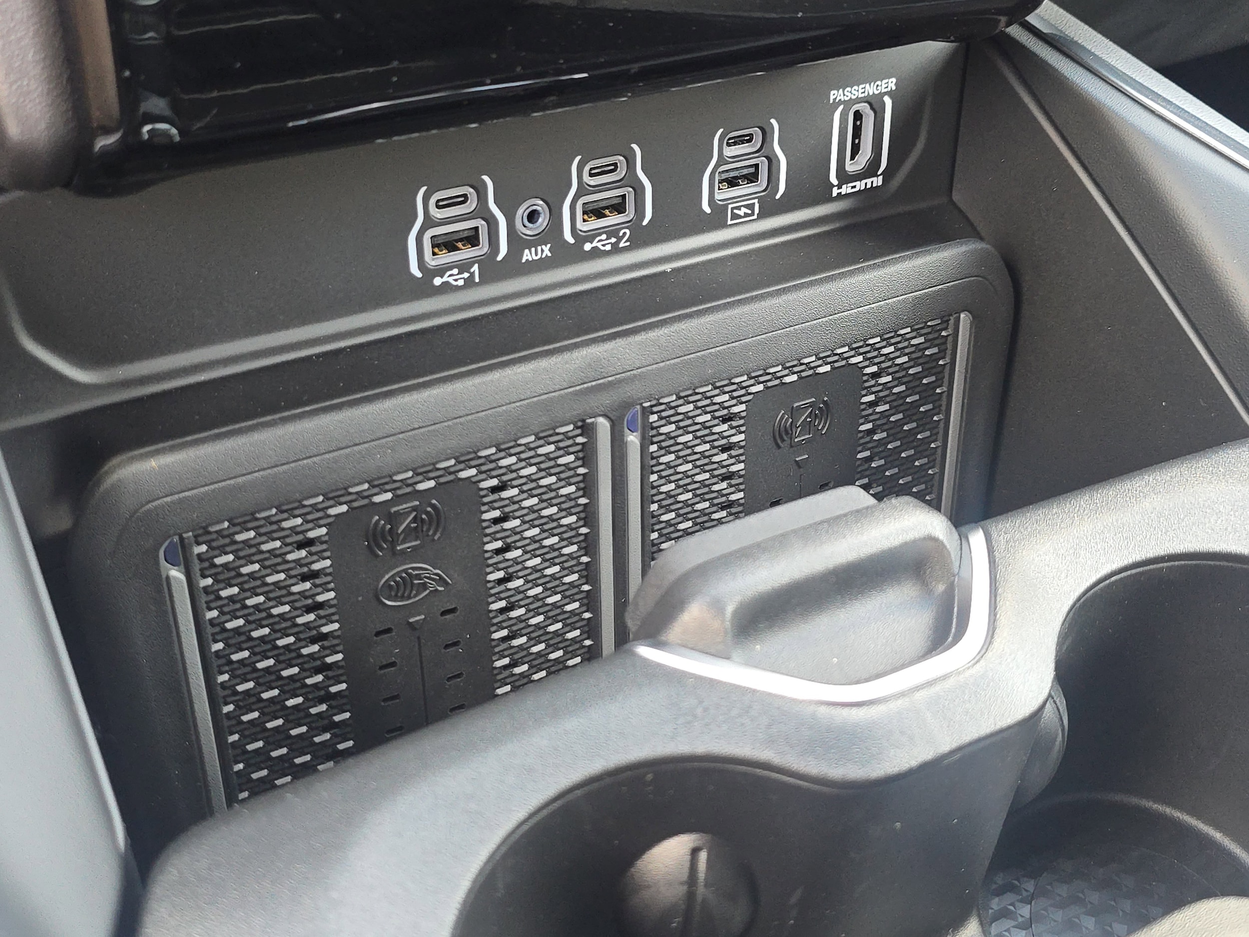 2026 RAM 1500 Laramie - Photo 7