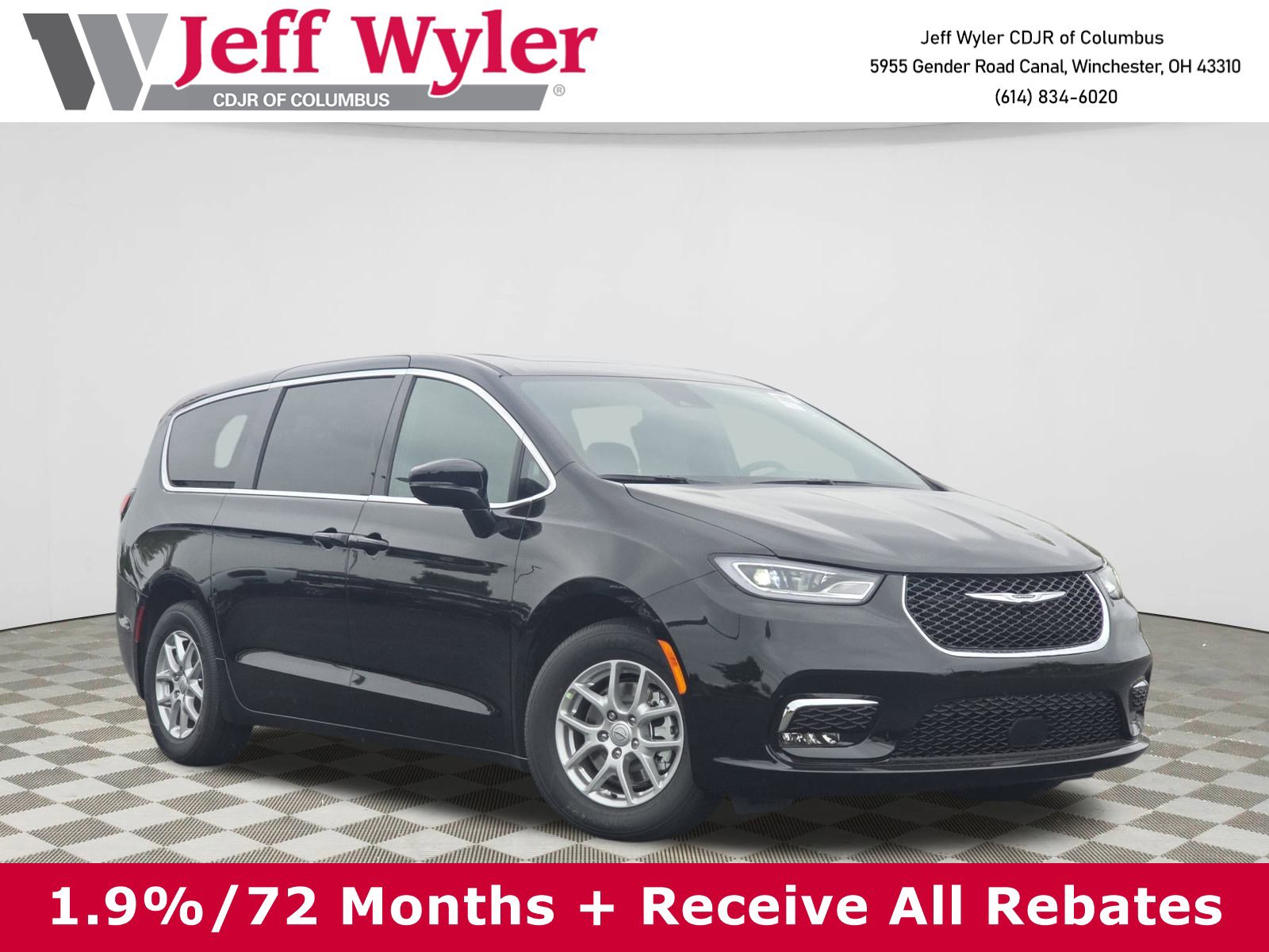 2026 Chrysler Pacifica Select's photo