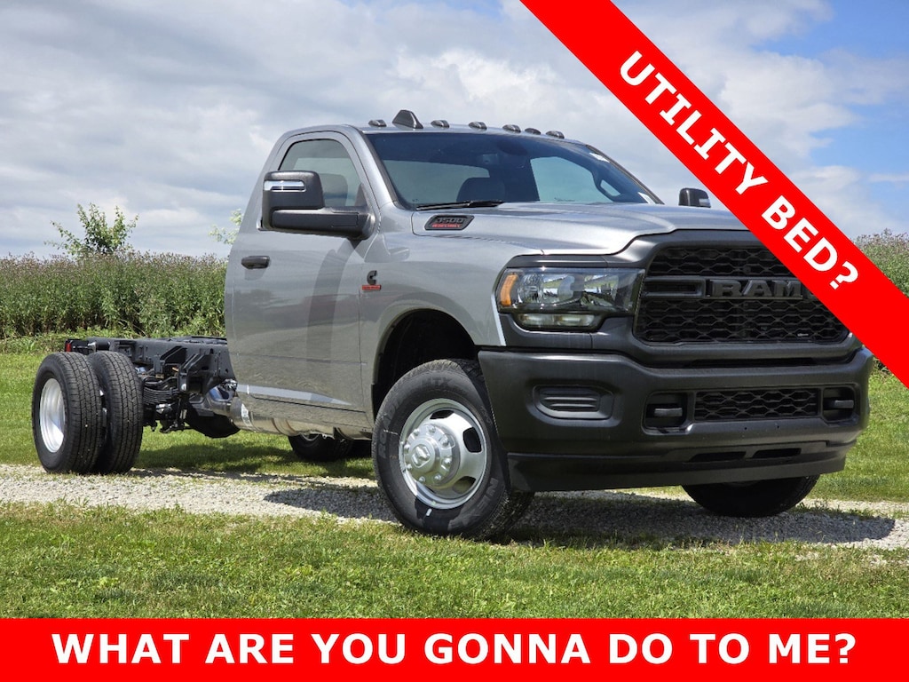 New 2024 Ram 3500 Chassis Cab 3500 TRADESMAN CHASSIS REGULAR CAB 4X2 84' CA Pickup
