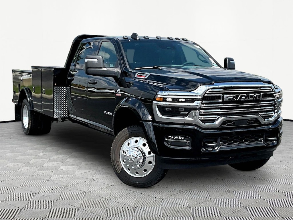 New 2026 Ram 4500 Chassis Cab BIG HORN CREW 4X4 84' CA Pickup