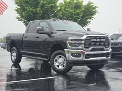 2025 Ram 2500 TRADESMAN CREW CAB 4X4 6'4 BOX Pickup