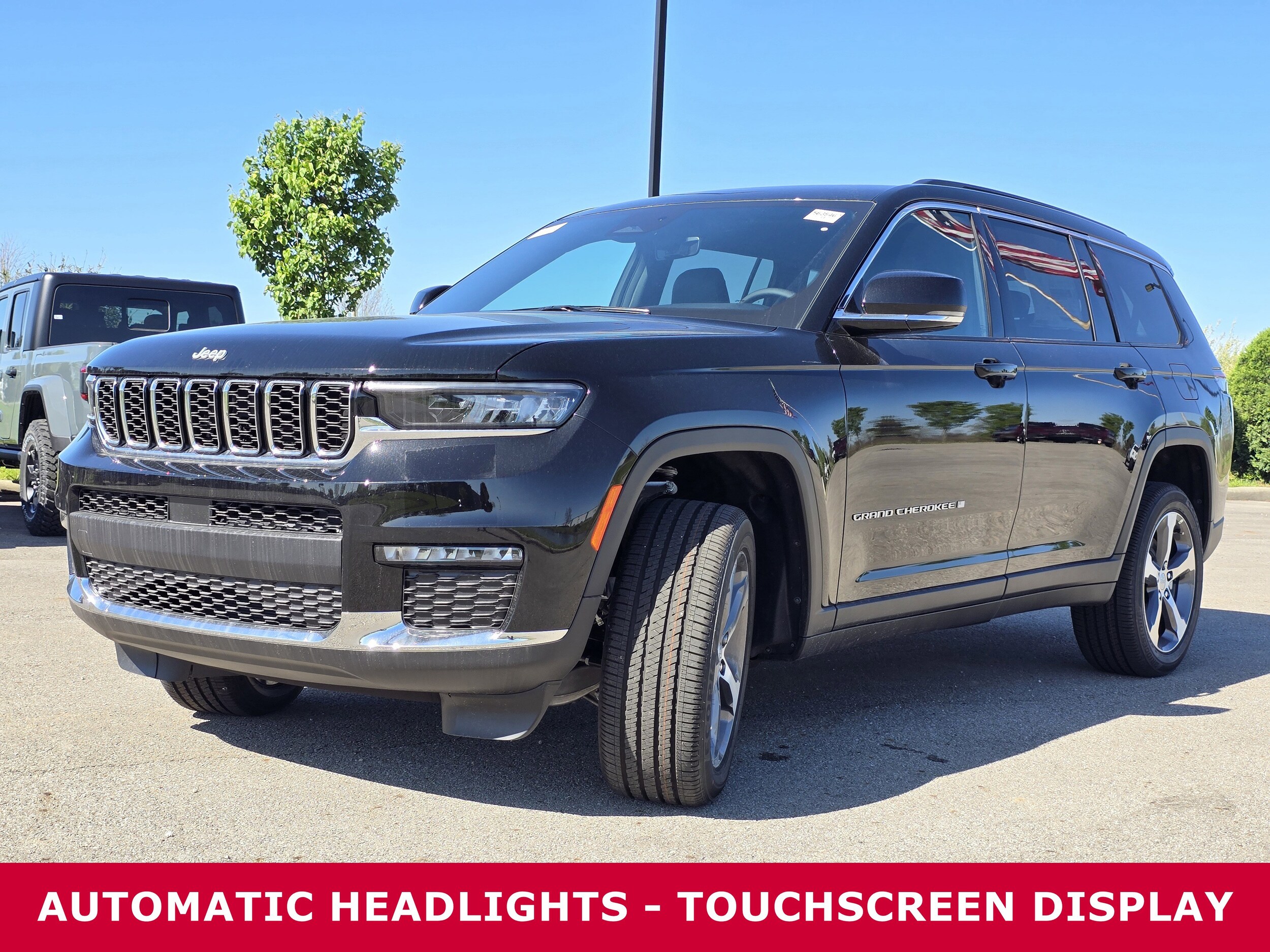 2025 Jeep Grand Cherokee Limited photo 2